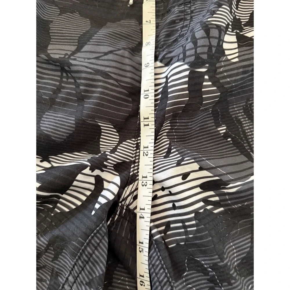 Kanu Surf Mens 3X Black White Tropical Floral Cargo Swim Trunks Board Shorts